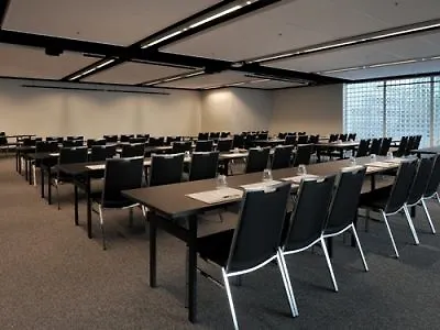 Qt Canberra Hotel