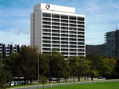 **** Hotel Qt Canberra Australia